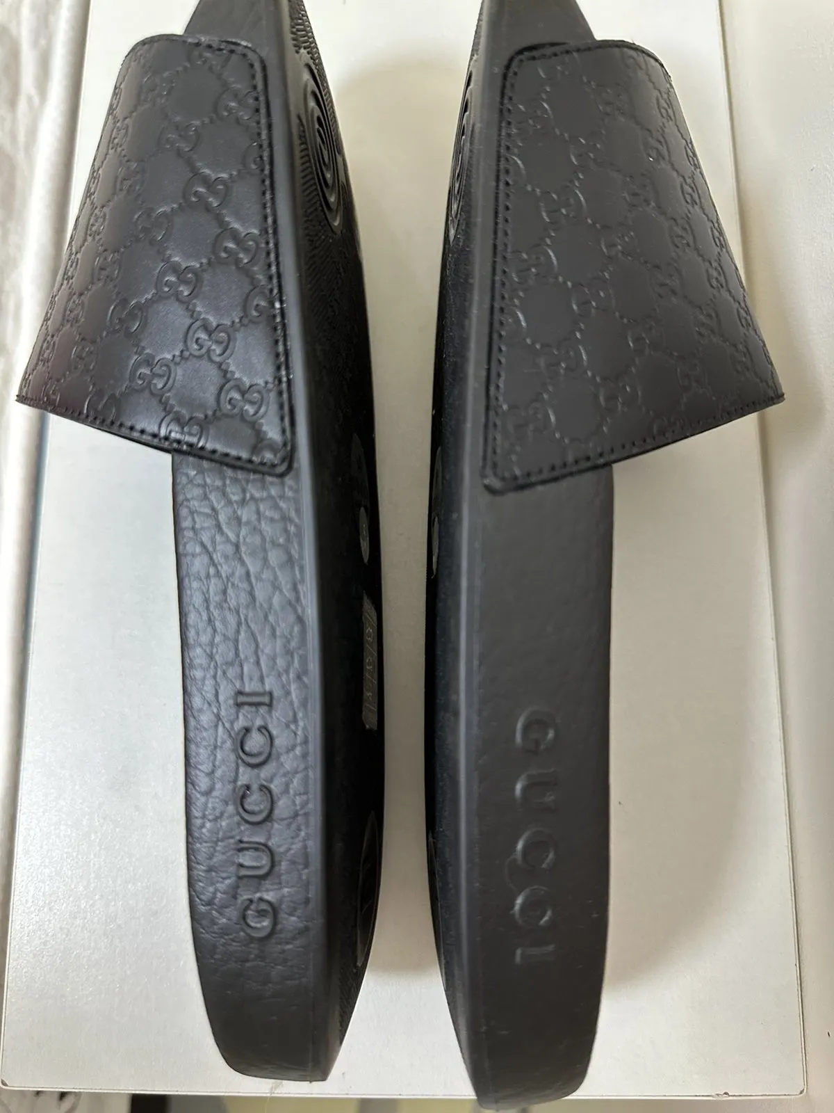 <b> GUCCI</b> <br>Microguccissima Slides 5M 39W