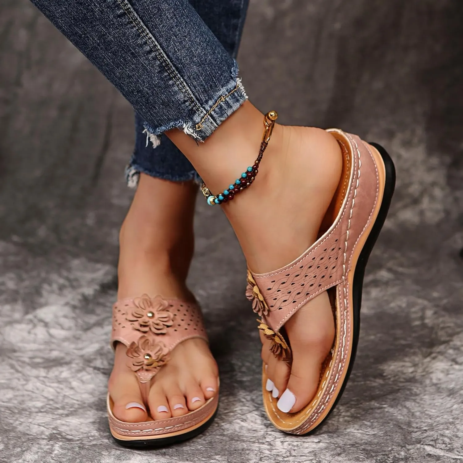 Women's Pearl Embellished Flip Flops Stylish Summer Beach Sandals for Casual Wear Arch Support Comfortable Orthopedic Sandals